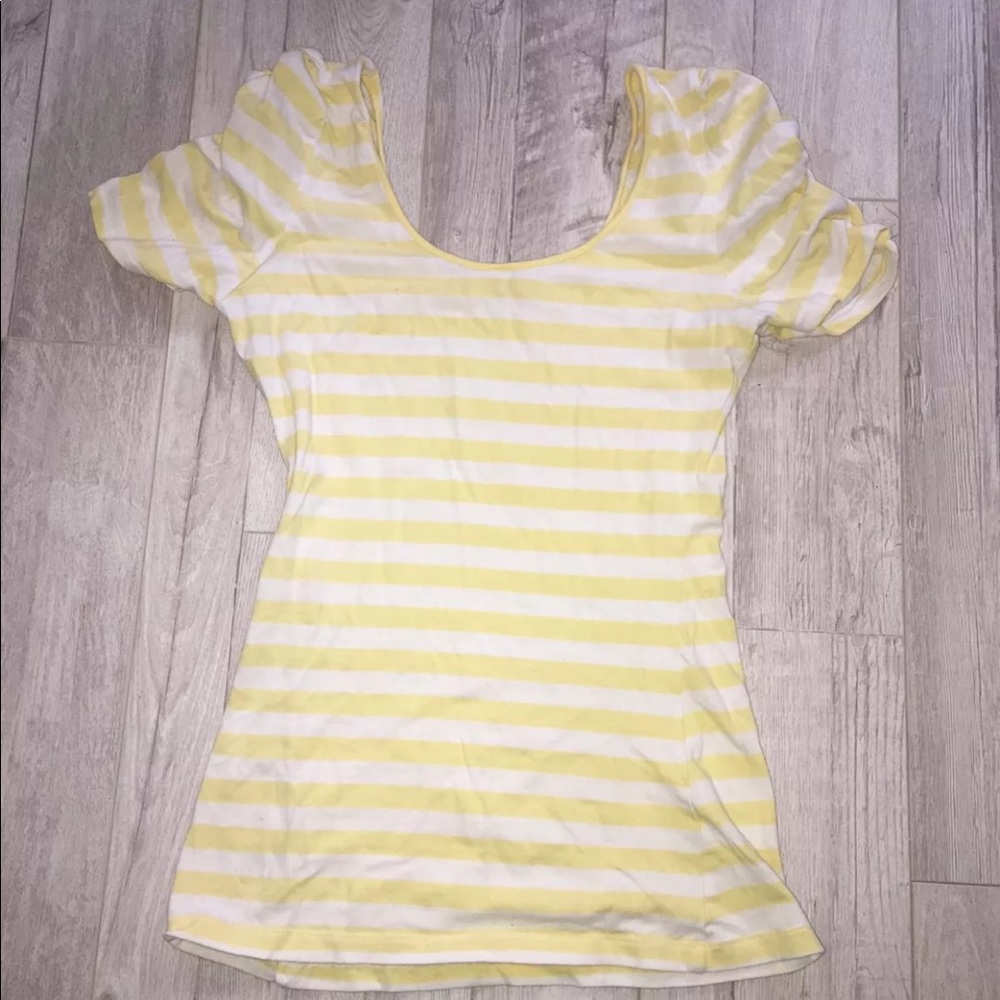 Beautiful yellow shirt